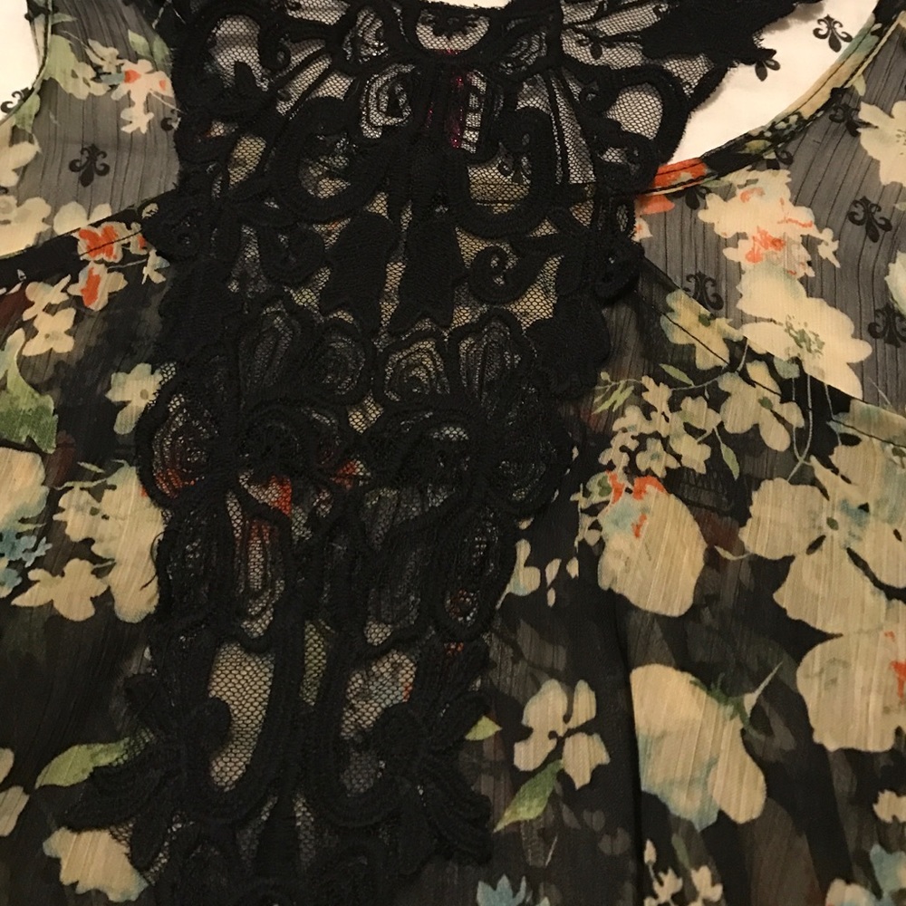 Tank top/blouse - Picture 3 of 3