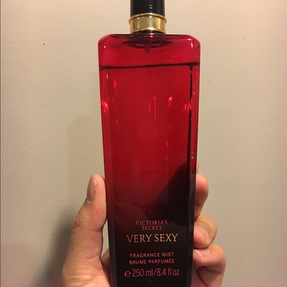 Very Sexy • Victoria's Secret