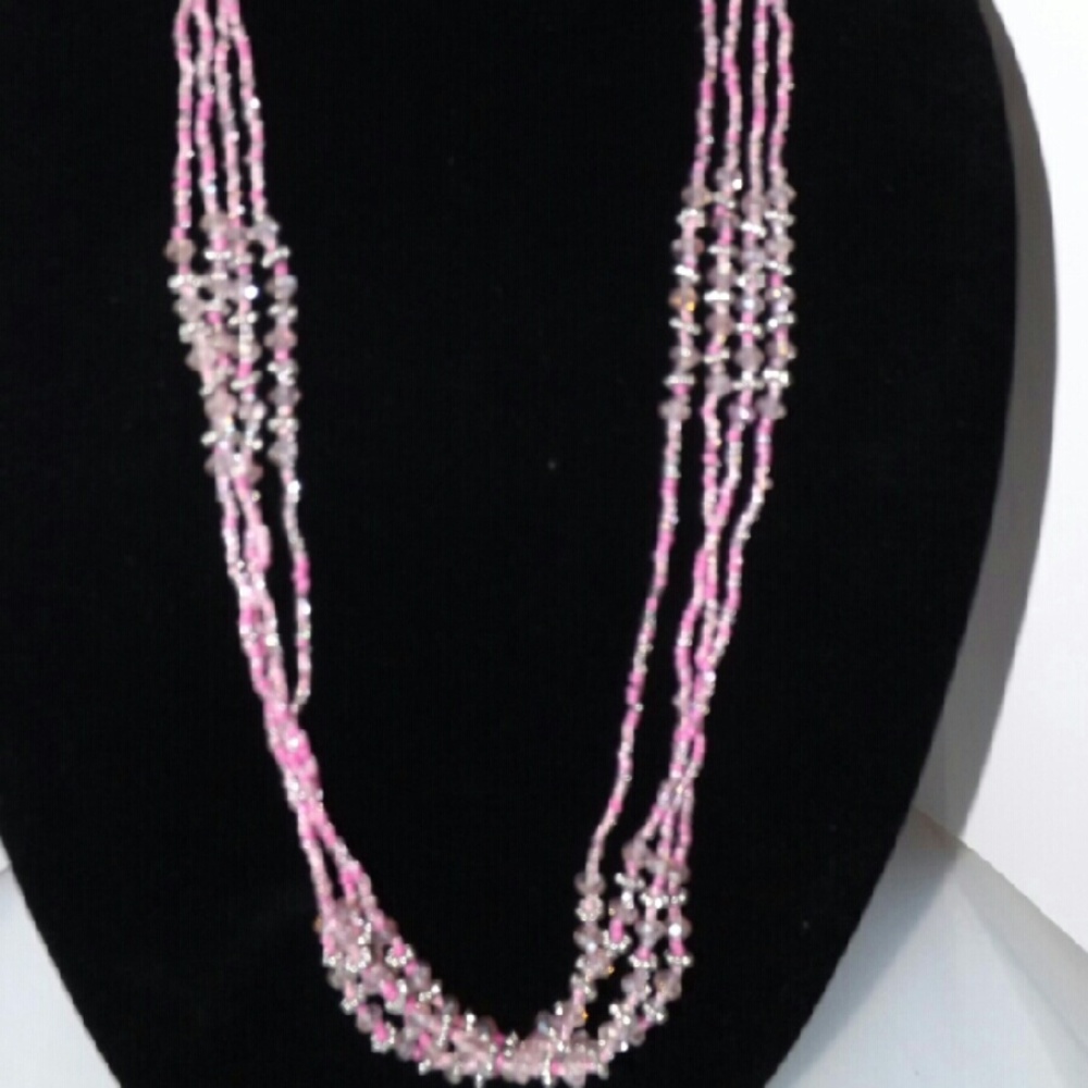 Pink Necklace Set - Picture 4 of 4