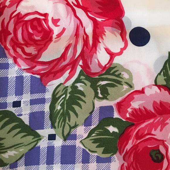 Silk rose and polka dot print scarf - Picture 3 of 4