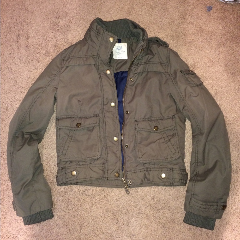 LAST CHANCE American Eagle Bomber coat