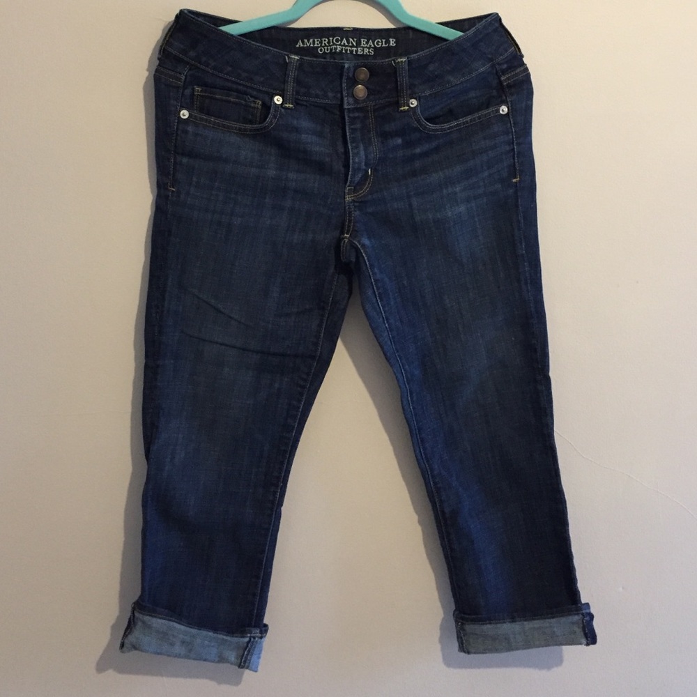 American Eagle size 8 artist crop jeans