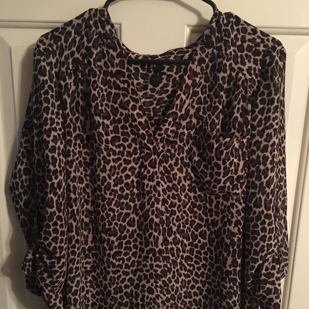 Gently worn high low chiffon blouse