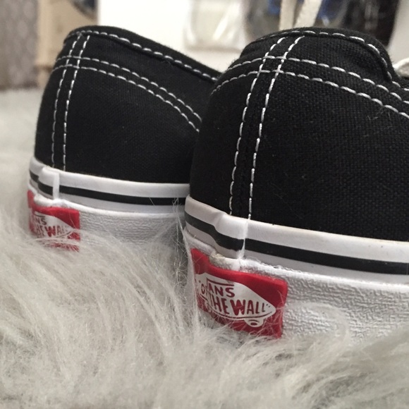 Vans Authentic black sneakers men's/ women's - Picture 2 of 4