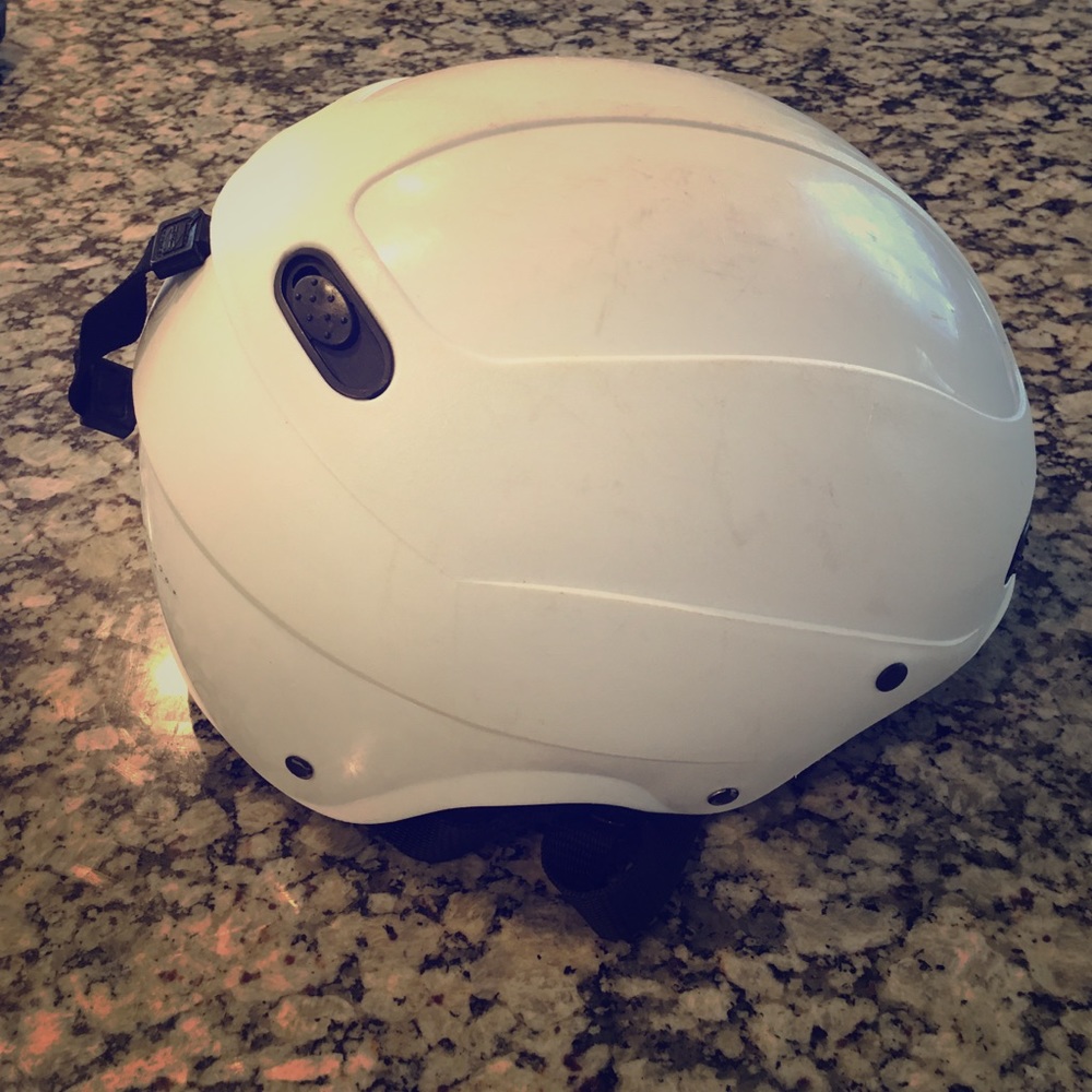 Snowboard helmet