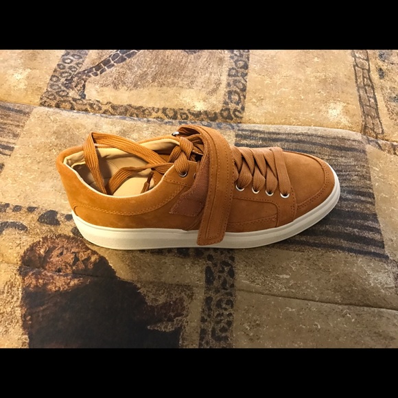 Zara Shoes - New With out box Zara shoes, size 8