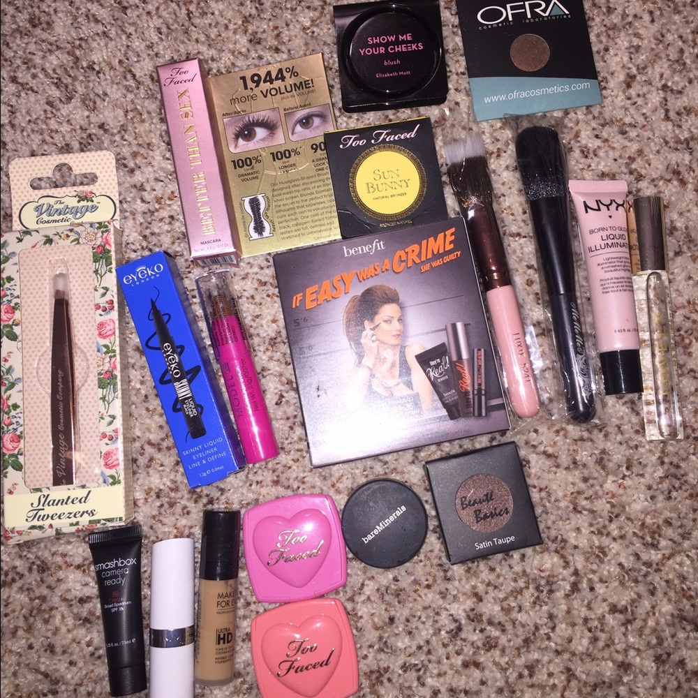 20+ NEW UNUSED UNOPENED SAMPLES!!!