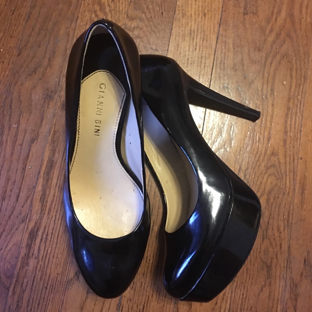 Gianni Bini Patent Leather Pumps Size 8