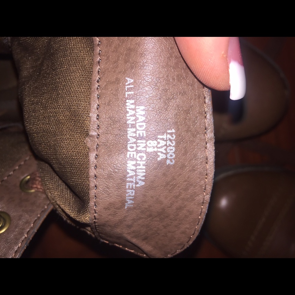 Boots - Picture 2 of 2