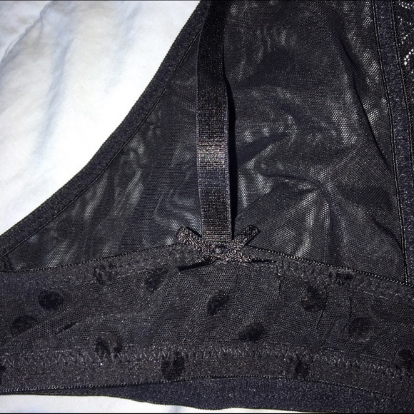 Lace trimmed bralette with front clasp - Picture 4 of 4