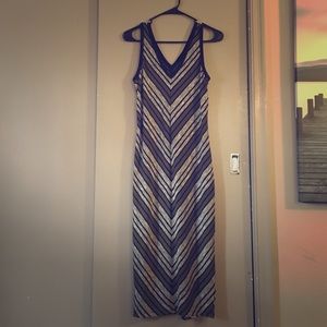 Maxi dress V cut