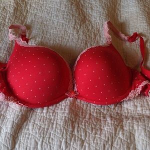 36D Victoria Secret Bra