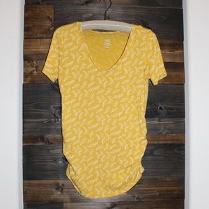 Old Navy Maternity Yellow V-Neck T-shirt Small