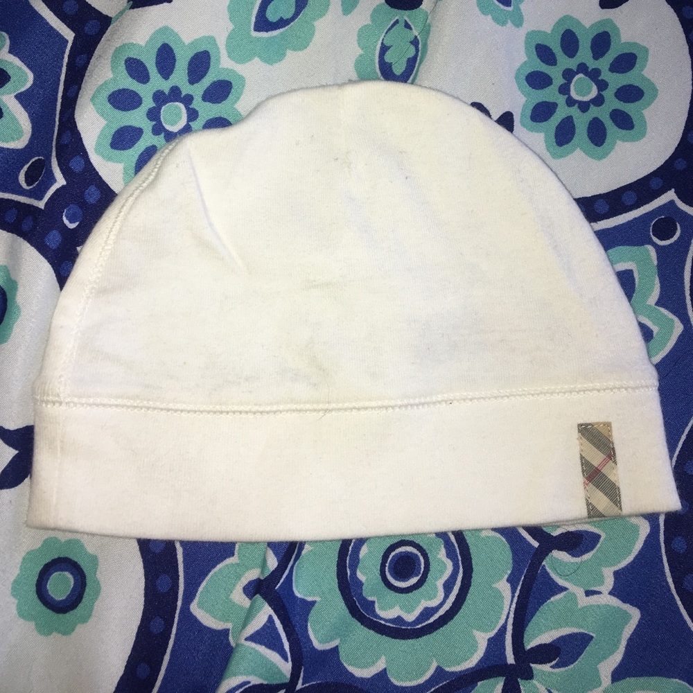 Burberry beanie