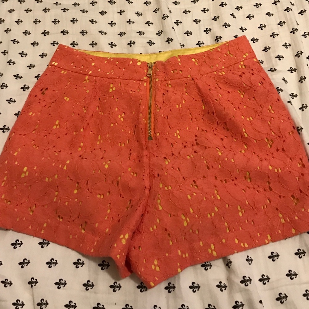 Shorts - Picture 2 of 3