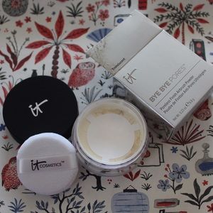 IT Bye Bye Pores Poreless Finish Airbrush Powder