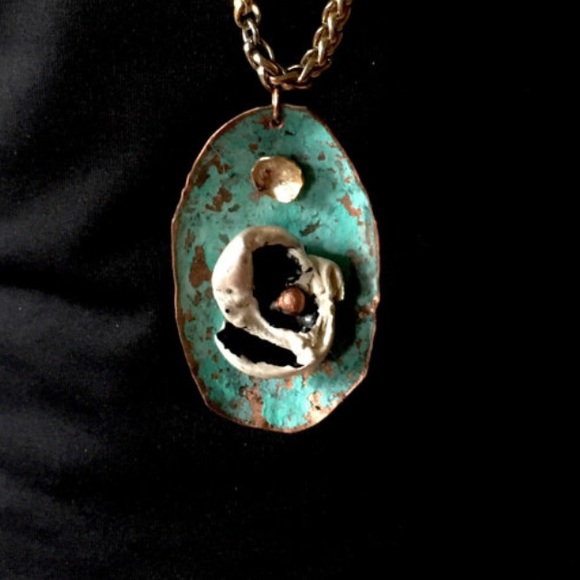 💍🍾Mixed Metal Aged looking large Pendant - Picture 3 of 4