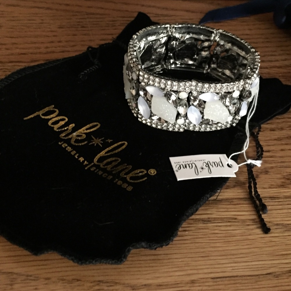 Park lane silver sands bracelet.