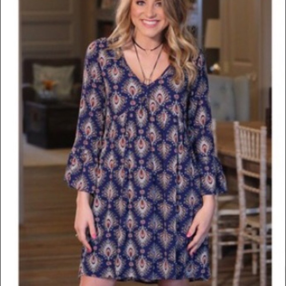 1 SMALL left Infinity Raine V neck dress 💙NWT
This is for sale - Picture 2 of 3