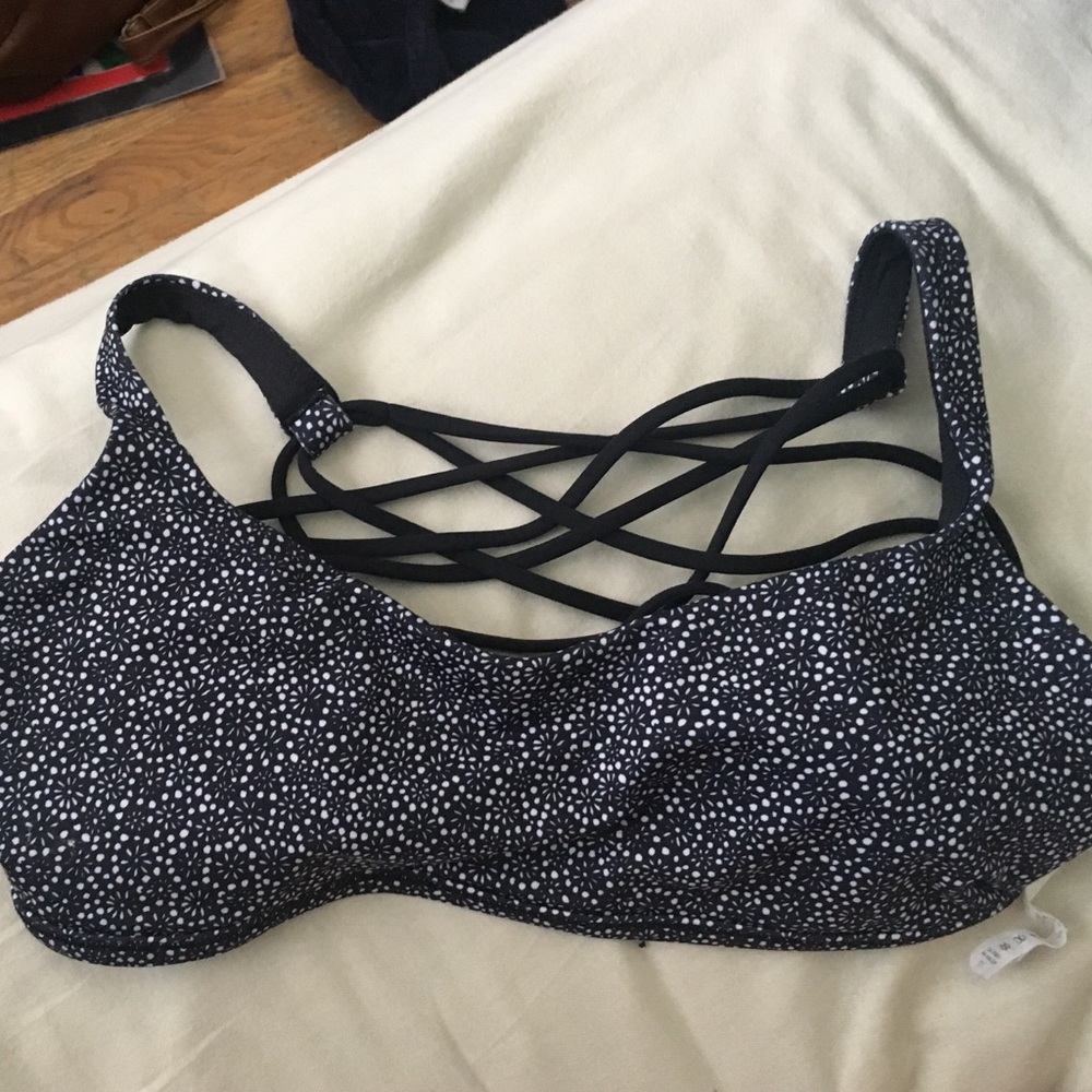 Lululemon Free to Be Wild Strappy Sports Bra