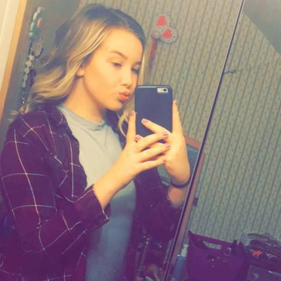 Meet your Posher, Emma - Picture 1 of 1