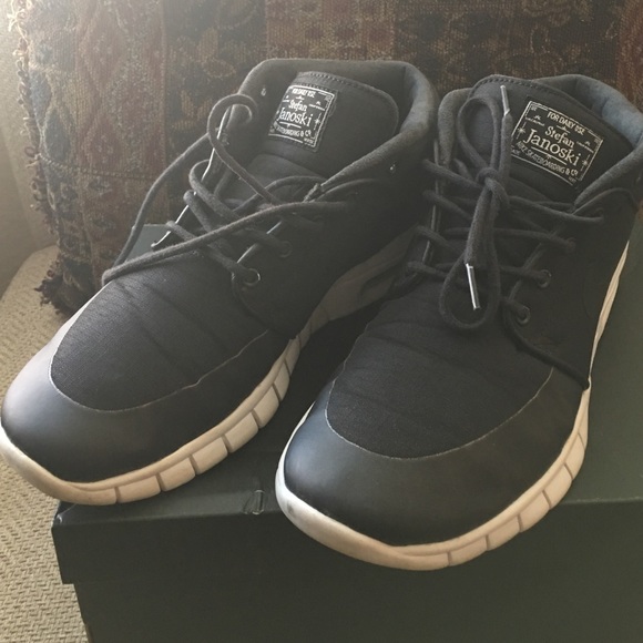Nike Shoes - Nike Stefan janoski men's size 7/ women size 9