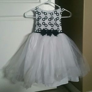Kids black and white dress