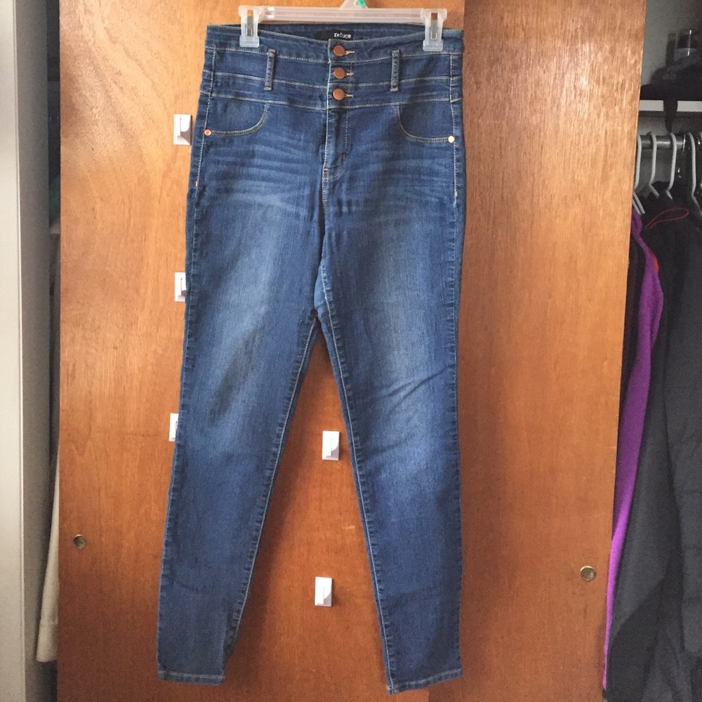 dark wash high waisted skinny jeans