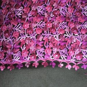 Shawl/scarf - wool/cashmere mix embroidered w silk