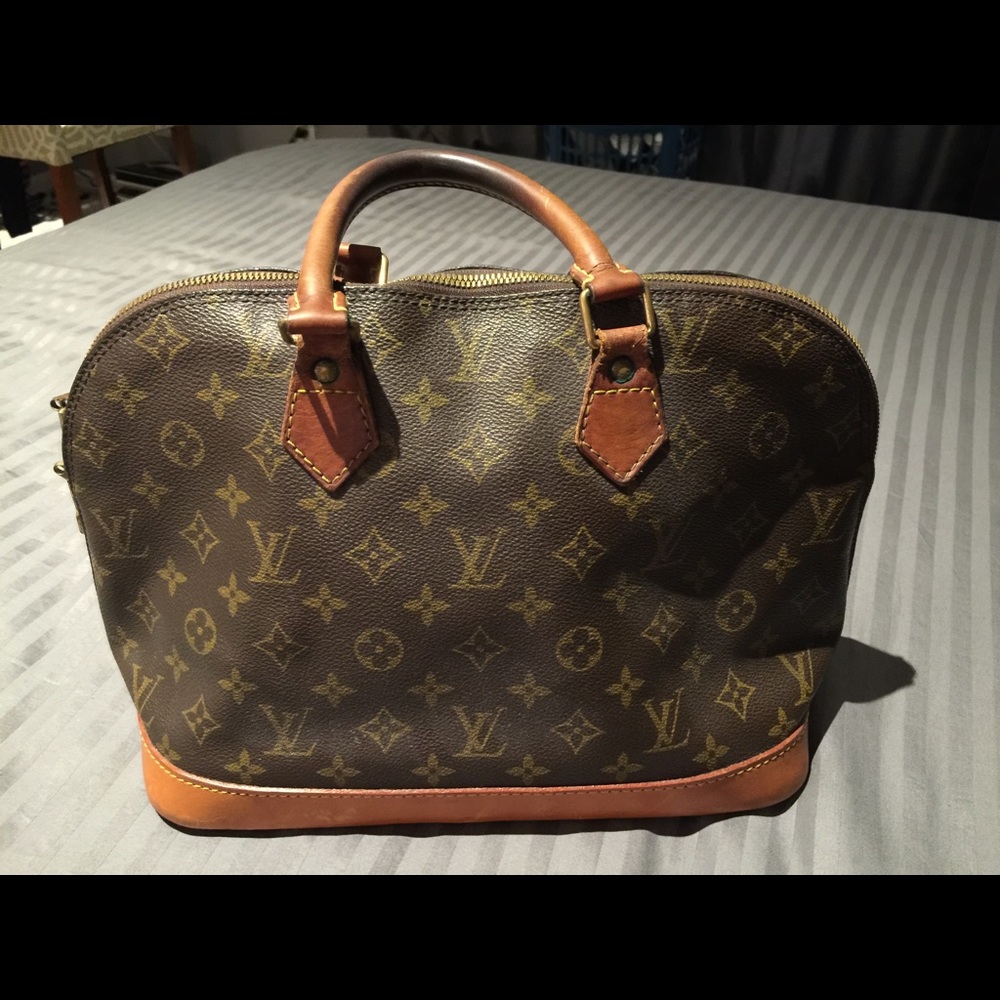 Authentic Louis Vuitton monogram bag
