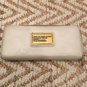 Marc by Marc Jacobs Classic Q Zip Around Wallet