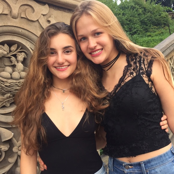 Meet your Posher, Madison - Picture 3 of 4