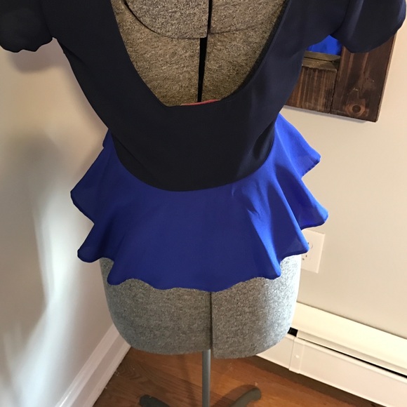 Open back colorblock peplum top - Picture 3 of 4