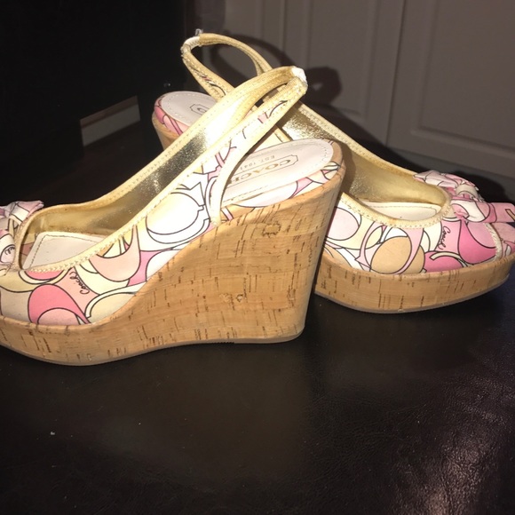 EUC Coach Wedge Heels Size 9.5 - Picture 4 of 4