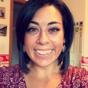 Meet your Posher, Cecelia