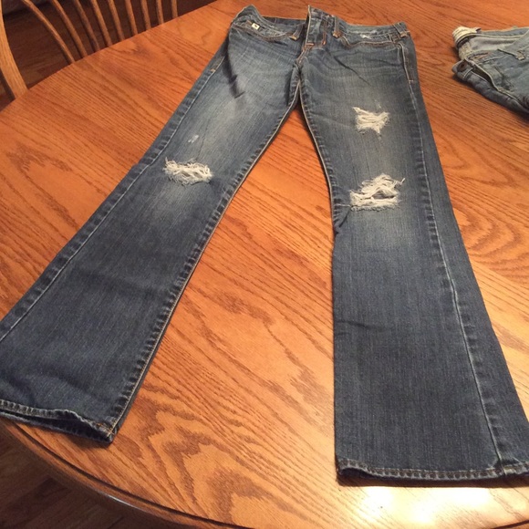 2 pairs of Abercrombie jeans - Picture 2 of 4