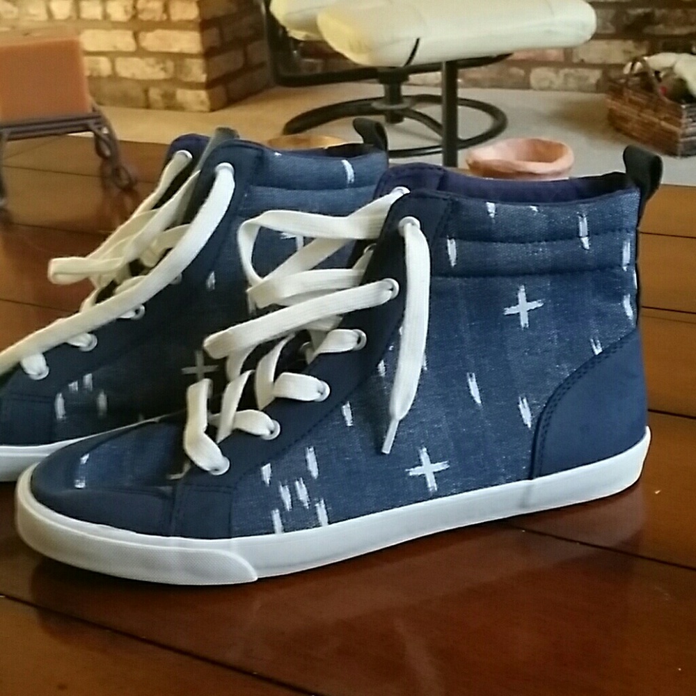 High top sneakers
