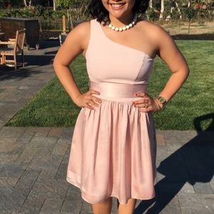 Vera Wang formal one-shoulder baby pink dress