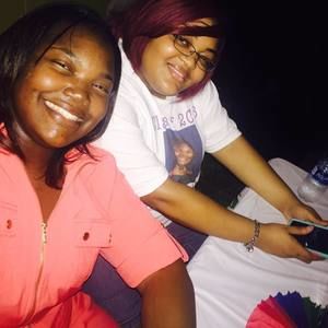 Meet your Posher, Donyea