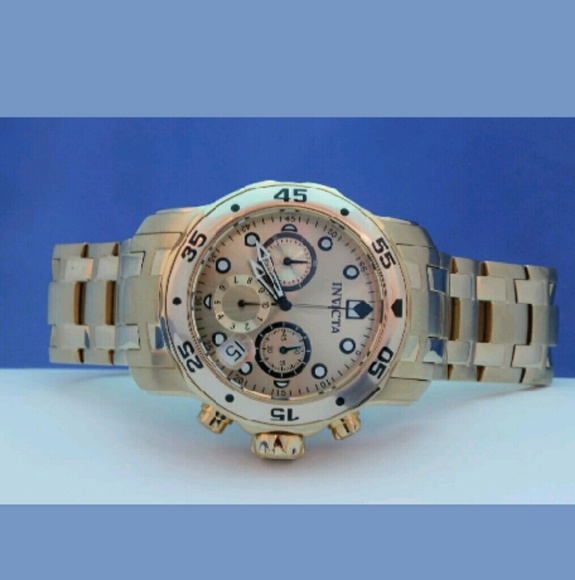 Big saleNWT Invicta 18k gold watch(firm price)