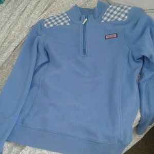 Blue and white vineyard vines sweatshirt