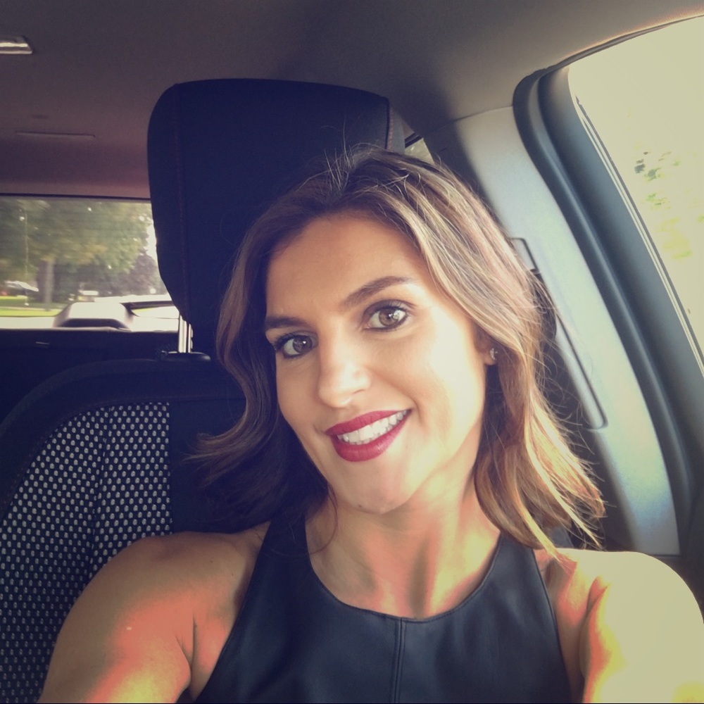 Meet your seller sarah💕