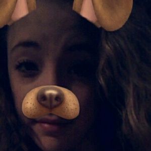 Meet your Posher, Emilee