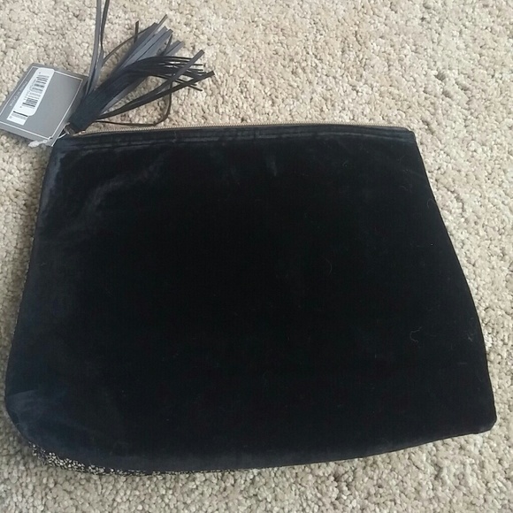 Gold and black velvet makeup bag - Picture 2 of 4