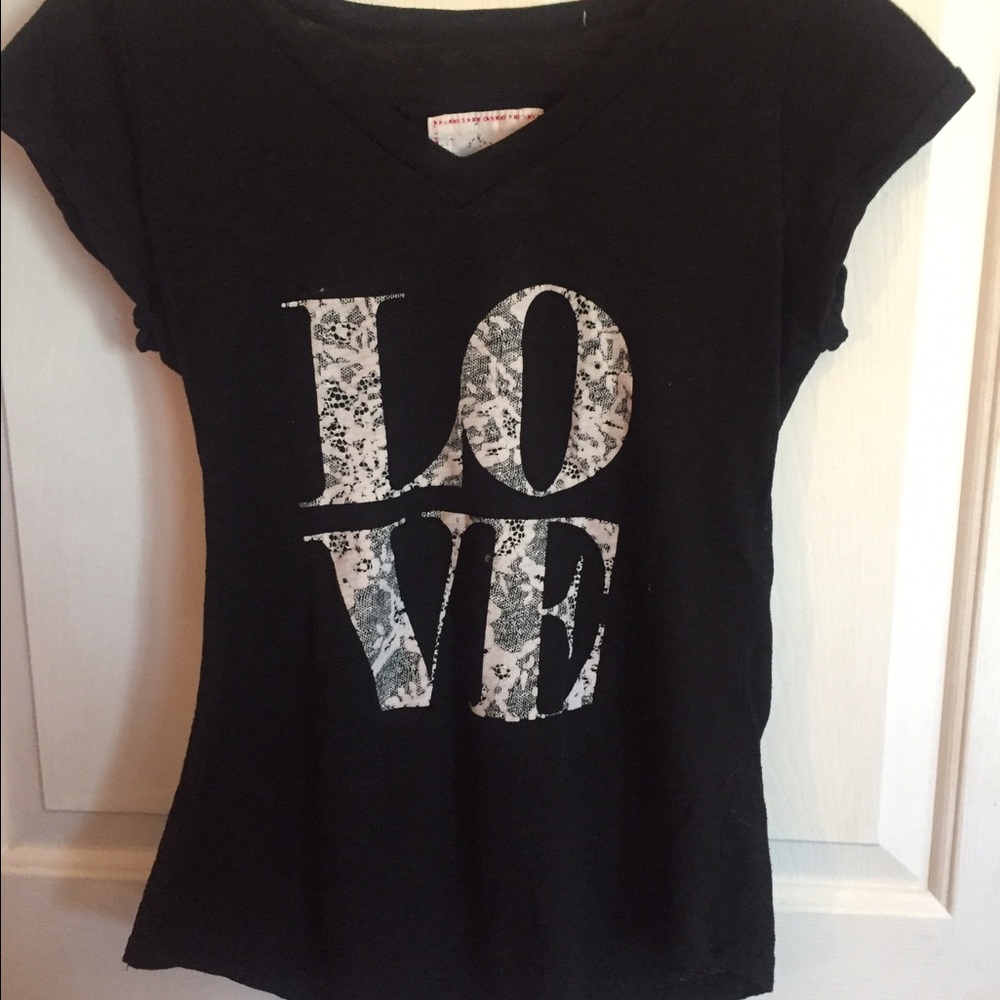 Love Tee