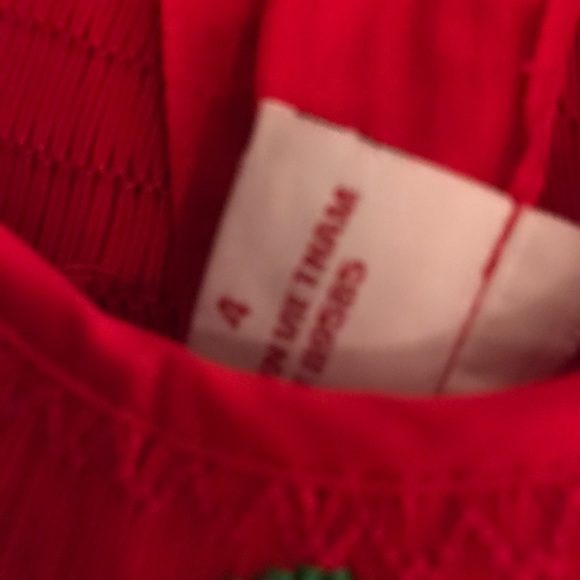 SIZE 4 RED SMOCKED ELF DRESS - Picture 3 of 3