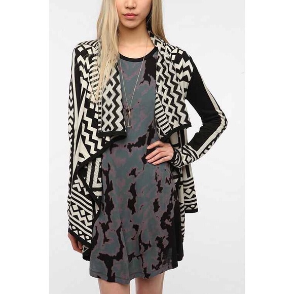 Urban Outfitters Geometric Sweater - Picture 1 of 1