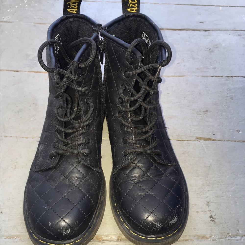 Doc Martens "DELANY" Quilted Kids