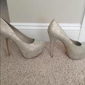 Steve Madden Embellished Platform Pump