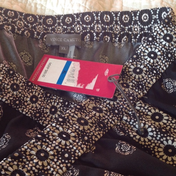 Vince Camuto XL resort shorts - Picture 2 of 3